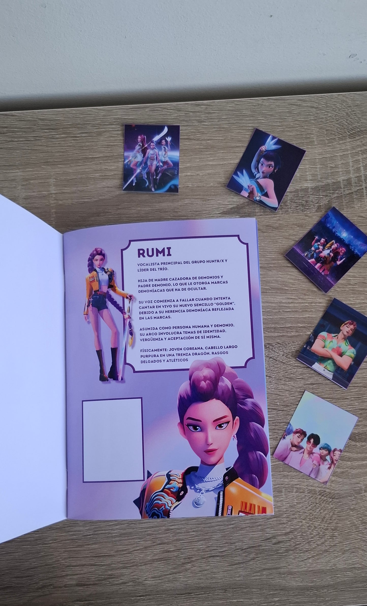 Álbum con stickers y colorear